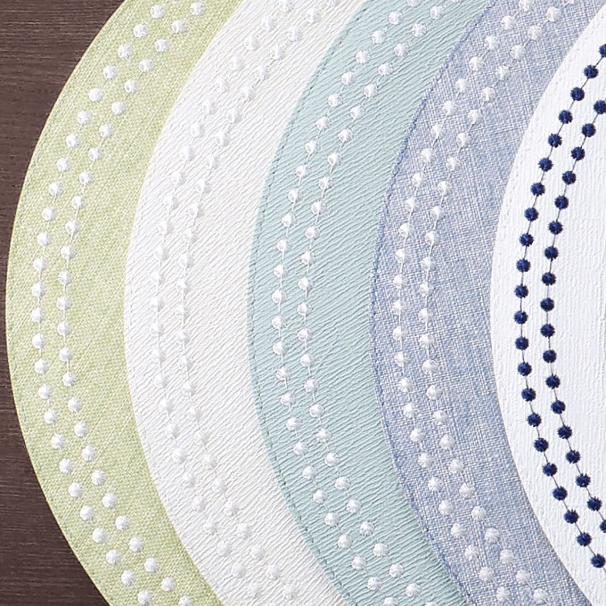Pearls Placemat, Set of 4