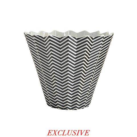 Porcelain Fan Stripes Vase